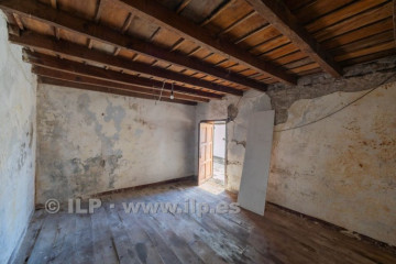4 Bed  Villa/House for Sale, In the urban area, El Paso, La Palma - LP-E853