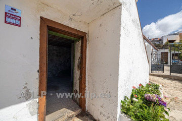 4 Bed  Villa/House for Sale, In the urban area, El Paso, La Palma - LP-E853