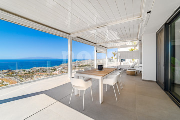 3 Bed  Villa/House for Sale, San Eugenio Alto, Tenerife - NP-04516