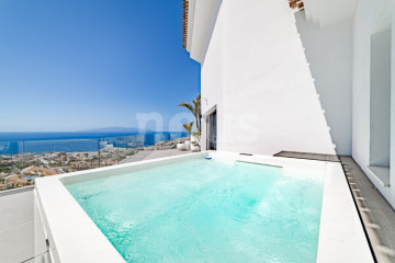 3 Bed  Villa/House for Sale, San Eugenio Alto, Tenerife - NP-04516