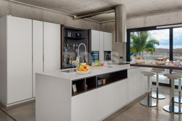 4 Bed  Villa/House for Sale, Playa Paraiso, Tenerife - NP-04508