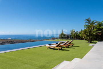 4 Bed  Villa/House for Sale, Playa Paraiso, Tenerife - NP-04508