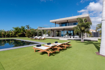 4 Bed  Villa/House for Sale, Playa Paraiso, Tenerife - NP-04508