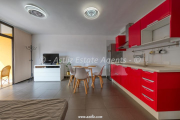 2 Bed  Flat / Apartment for Sale, Puerto De Santiago, Santiago Del Teide, Tenerife - AZ-1926