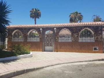 3 Bed  Villa/House to Rent, Las Palmas, Playa del Inglés, Gran Canaria - DI-2137