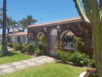 3 Bed  Villa/House to Rent, Las Palmas, Playa del Inglés, Gran Canaria - DI-2137