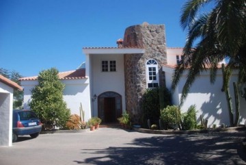 4 Bed  Villa/House for Sale, Las Palmas, San Bartolomé Interior, Gran Canaria - DI-6995