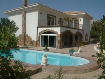 4 Bed  Villa/House for Sale, Las Palmas, San Bartolomé Interior, Gran Canaria - DI-2094