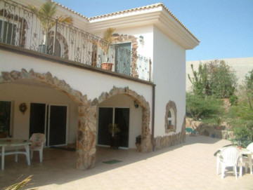 4 Bed  Villa/House for Sale, Las Palmas, San Bartolomé Interior, Gran Canaria - DI-2094